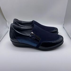 Drew Padua Slip On Leather Shoe in Blue Size 7M